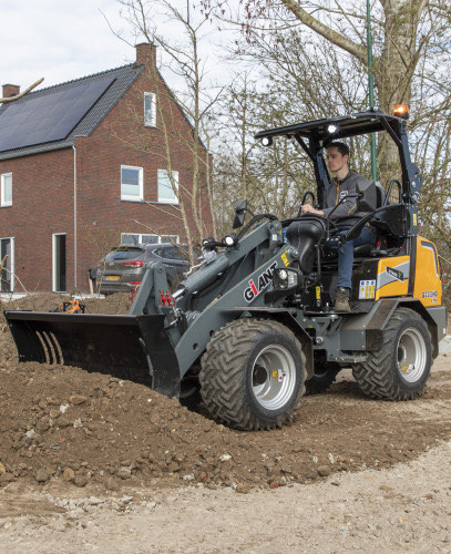 Het terrein van ZHE Trading in Heijningen